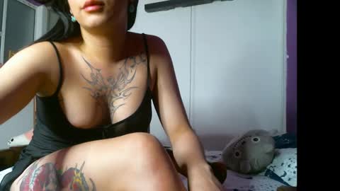 Snapshot of irisbell_ chatting on 12.31.24 Camilla online show from 12.31.24