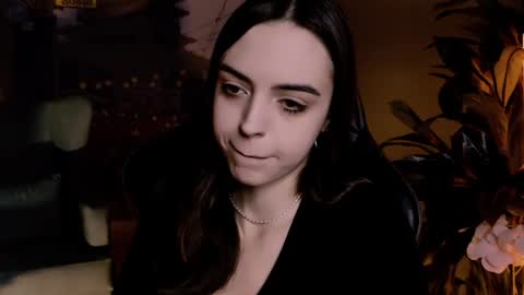 Iris online show from 12.10.24