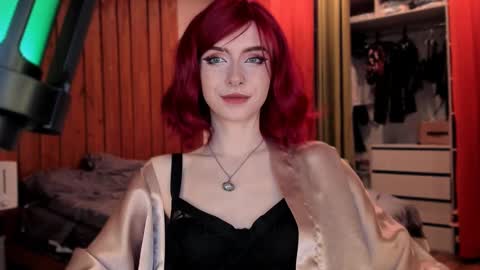Miss Iris Fansly Miss Iris new inst.  online show from 03.06.25
