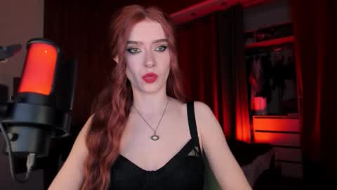 Miss Iris Fansly Miss Iris new inst.  online show from 10.06.25
