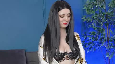 irissbell online show from 12.20.25