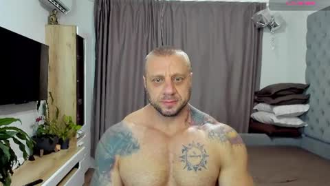Snapshot of ironhulk22 chatting on 08.01.26 ironhulk22 online show from 08.01.26