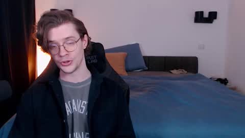 Sam online show from 03.04.26