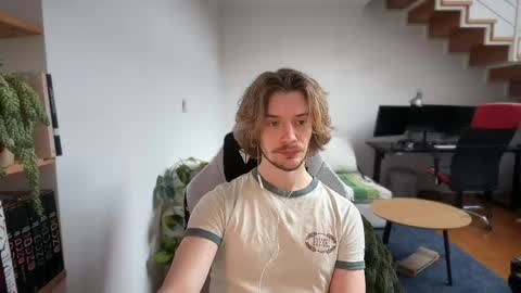 Snapshot of ironthud chatting on 06.10.26 Sam online show from 06.10.26