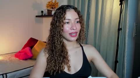 isa_____ online show from 10.18.25