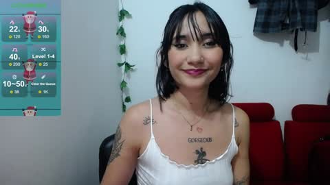 Snapshot of isa_bella___ chatting on 12.18.24 Isa online show from 12.18.24