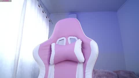 Snapshot of isa_emeralds chatting on 02.21.25 Isabella online show from 02.21.25