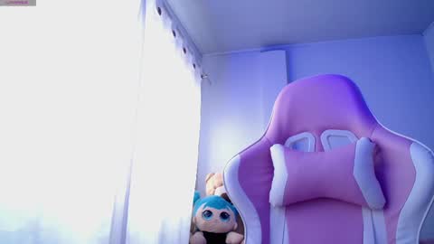 Snapshot of isa_emeralds chatting on 02.22.25 Isabella online show from 02.22.25