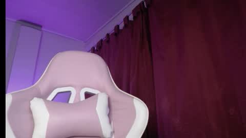 Snapshot of isa_emeralds chatting on 11.26.25 Isabella online show from 11.26.25