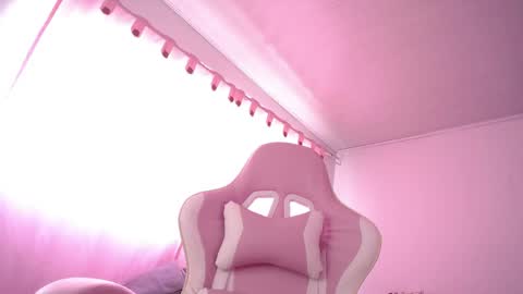 Isabella  online show from 04.10.26