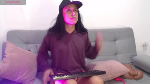 Snapshot of isa_hall chatting on 03.06.25 Isabella Hall online show from 03.06.25