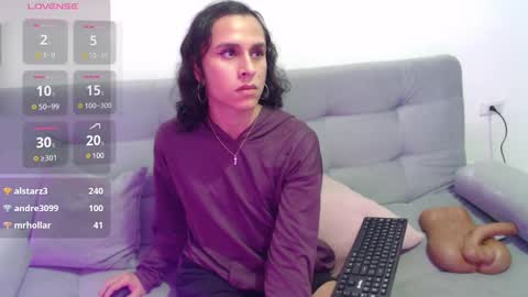 Snapshot of isa_hall chatting on 03.12.25 Isabella Hall online show from 03.12.25