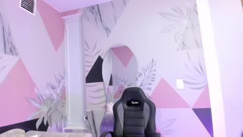    online show from 03.07.25