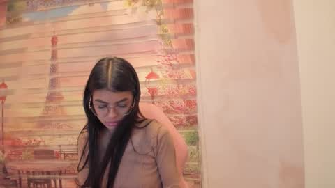    online show from 10.10.25