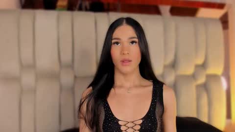 Isa  online show from 02.15.26