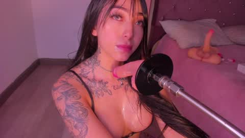 Snapshot of isa_redhair_ chatting on 02.08.25 ....  Connection time 900 pm to 500 amRest days Wednesday and Saturday online show from 02.08.25