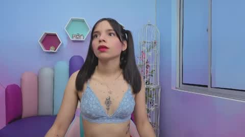 Isaa Skinny  online show from 04.06.26