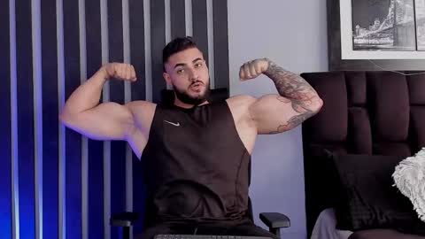 Snapshot of isaac_connor1 chatting on 11.30.25 Isaac online show from 11.30.25