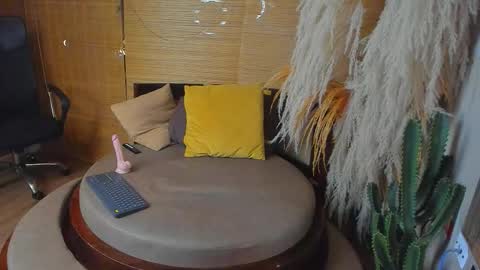 isaac_grimm online show from 11.27.25