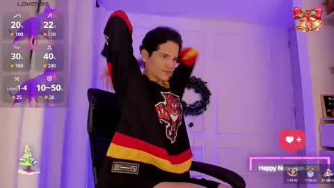 Snapshot of isaac_miler chatting on 11.30.25 isaac online show from 11.30.25