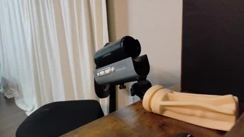 isaac online show from 04.06.26