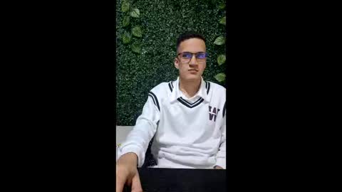 Isaac online show from 03.03.26