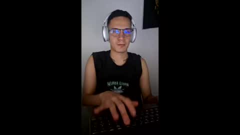 Isaac online show from 03.06.26