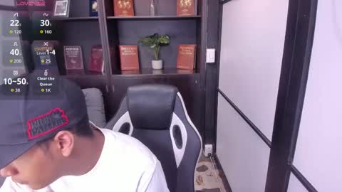 IsaacBlack  online show from 10.12.25