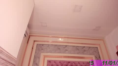 Isabel online show from 01.11.25