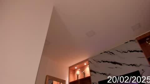 Isabel online show from 02.20.25