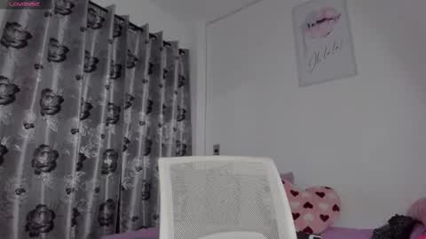 Snapshot of isabela_duran chatting on 09.30.25 isabela duran online show from 09.30.25