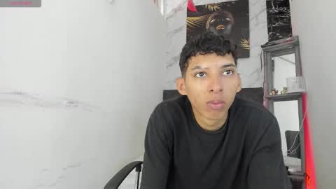 Snapshot of isabela_lux chatting on 11.17.25 Isabella online show from 11.17.25