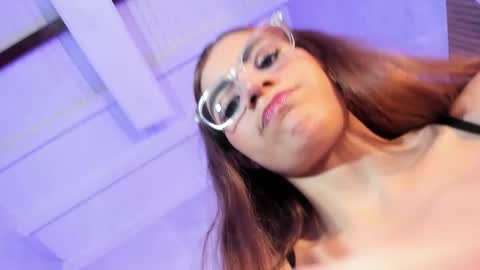 isabelastefano online show from 11.20.25