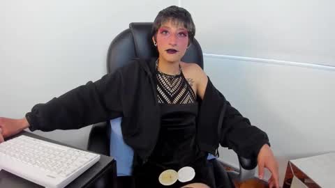 Snapshot of isabelcortezz chatting on 09.11.25 Isabel Cortez online show from 09.11.25