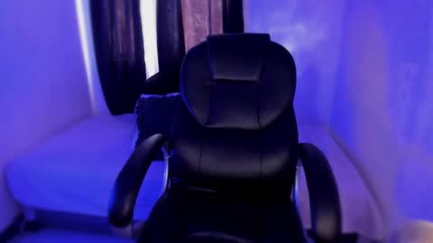 isabella online show from 11.10.25