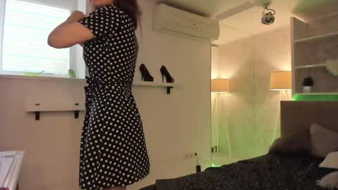 IsabelKiss online show from 09.20.25