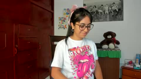Snapshot of isabella22_1 chatting on 12.23.24 Isabella22 1 online show from 12.23.24
