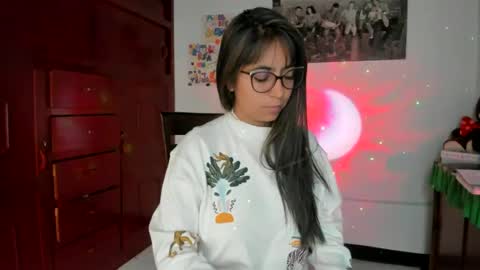 Snapshot of isabella22_1 chatting on 02.11.25 Isabella22 1 online show from 02.11.25