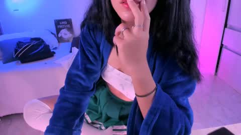 Snapshot of isabella525 chatting on 03.10.25 Isabella online show from 03.10.25