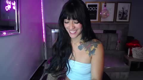 Snapshot of isabella_collen_v chatting on 02.27.25 Hi Stream 800am to 200pm online show from 02.27.25