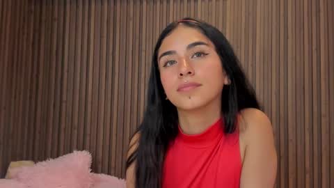 Isabella Cooper online show from 01.31.25