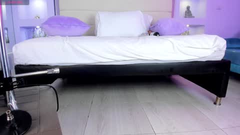 Isa online show from 02.05.25