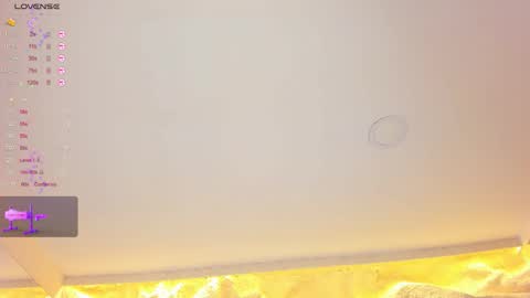 Snapshot of isabella_daniell chatting on 02.20.26 Isa online show from 02.20.26