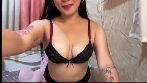 Your Isabella online show from 10.11.25