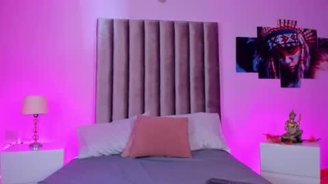   online show from 03.08.26