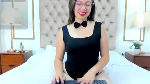 Isabella online show from 04.11.26