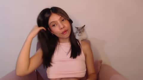 Snapshot of isabella_jones9 chatting on 12.10.24 ISABELLA online show from 12.10.24