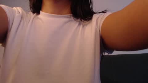 Snapshot of isabella_jones9 chatting on 01.08.25 ISABELLA online show from 01.08.25