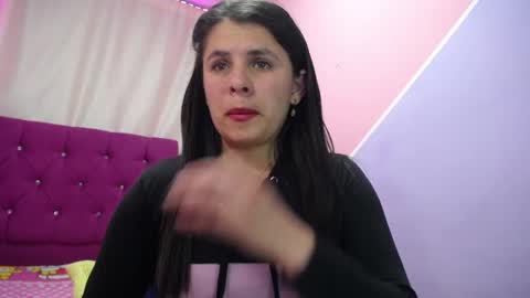 Snapshot of isabella_nice_ chatting on 12.30.24 abby online show from 12.30.24