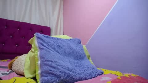 Snapshot of isabella_nice_ chatting on 09.26.25 abby online show from 09.26.25
